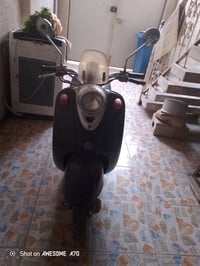 دراجه كلاسك سرعته 60 السعر 400 وبيه مجال الرقم07702628587