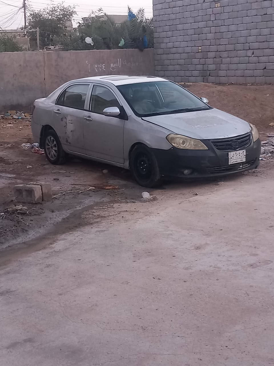 السلام عليكم عندي سياره بي وايدي 2013 رقمها بغداد مكينه وكير كورله شرط حداديه حلوه سياره بصمه كهربائيات شغاله السعر 17 ورقه بيه مجال
الرقم ***********
