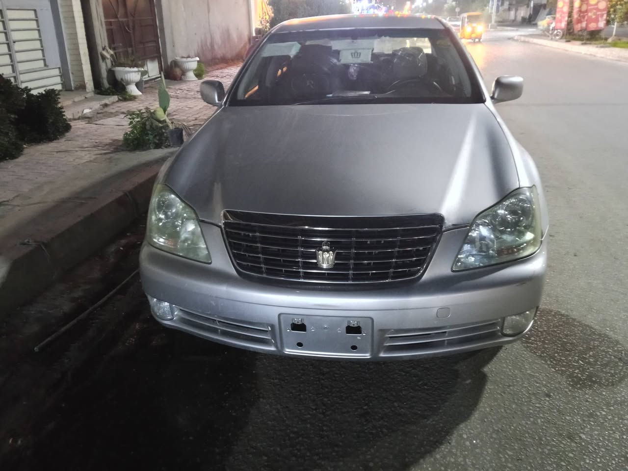 السلام عليكم شاهينه رصاصي ادوات كصه جنطه مكينه كير حداديه شرط مكفوله من الظربه ماعده  دواخل تخبل موديل 2005بدون رقم للبيع او مروس حسب القناعه السعر 38بيه مجال مكاني كربلاء ***********
