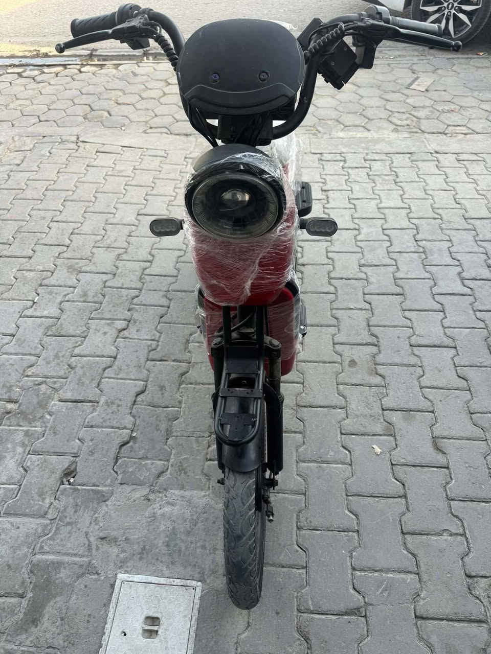 دراجه شحن شركه الريان بيها 3سرعه والسرعه مالته 60عدد البطاريات5السعر وياها ٢ سويجات بصمه مابيها  سعر 300وبيها مجال للشراي مكاني نجف رقمي***********
