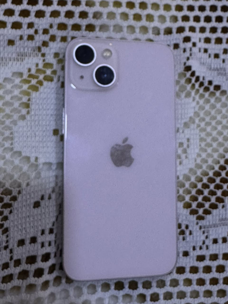 ايفون 13 عادي كامرتين بطاريه 86 ذاكره 128 الجهاز شخط مابي مامفتوح بلادي ولاواصل مصلح تجي تشوفه بعينك اذا شحط واحد بي انزلك 100 الف من سعره كارتون وياه ماخذه كبس بالباكيت اني فاتحه 
سعره 425 وبي مجال وتجي تاخذه من باب البيت بالشرط انطيك ياه
***********
