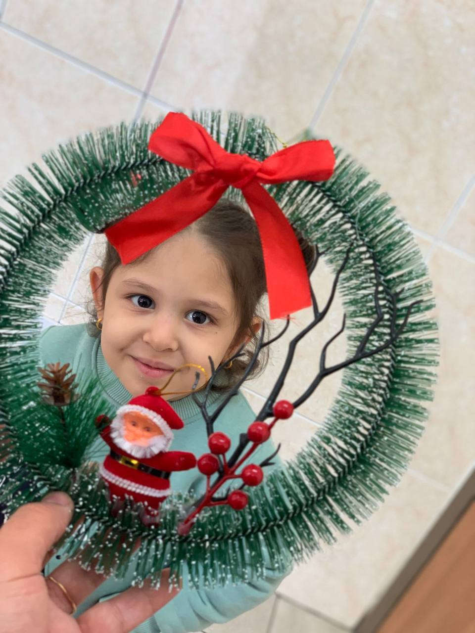 عام مضى بجماله ..وعام قادم بضحكات أطفالنا 
في حضانة نور بسماية نؤمن ان كل لحظه يقضيها الطفل هي ذكرى تبقى في قلبه .ولأننا نحب ان ننهي العام باجمل صورة ،بدأنا  التحضيرات لحفله رأس السنه 🎊🎄🎉
شاركونا الفرحه وشجعو اطفالكم الاستعداد لاستقبال العام الجديد بكل حب وحماس 
تنتظركم مفأجات كثيرة 
العاب ومسابقات حماسيه 🏃
هدايا من بابا نويل 🎁🎅
توزيعات وحلويات لذيذة 🍬🍭
العنوان حضانه نور  بسمايه A9
مؤسسة كيدز اكاديمي 
للاستفسار مراسله الصفحه او الاتصال ☎️
***********
