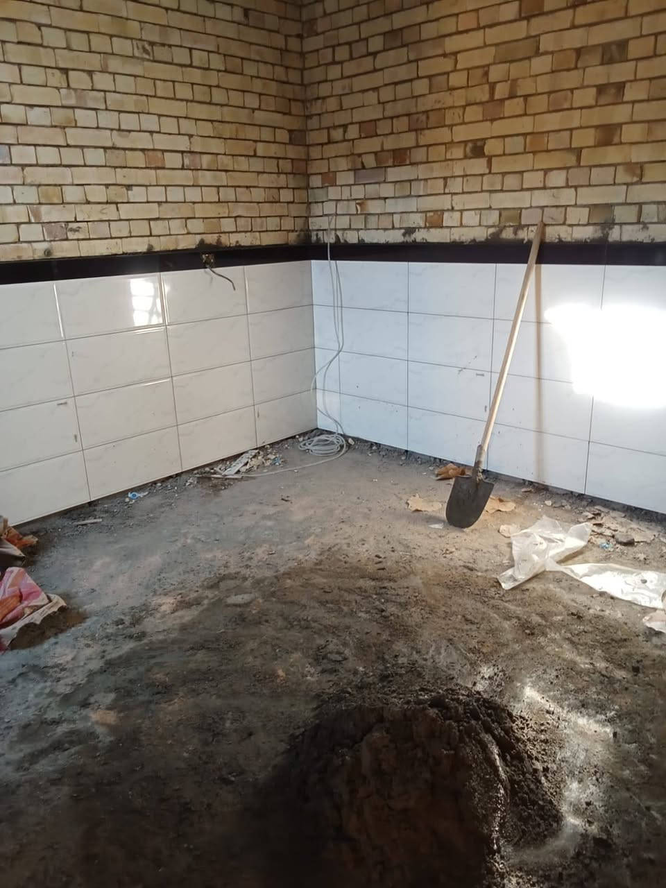 سلام عليكم خلفة تطبيك سراميك بورسلين كاشي مرمر كرانيت درج سعار مناسبه الستفسار ***********
