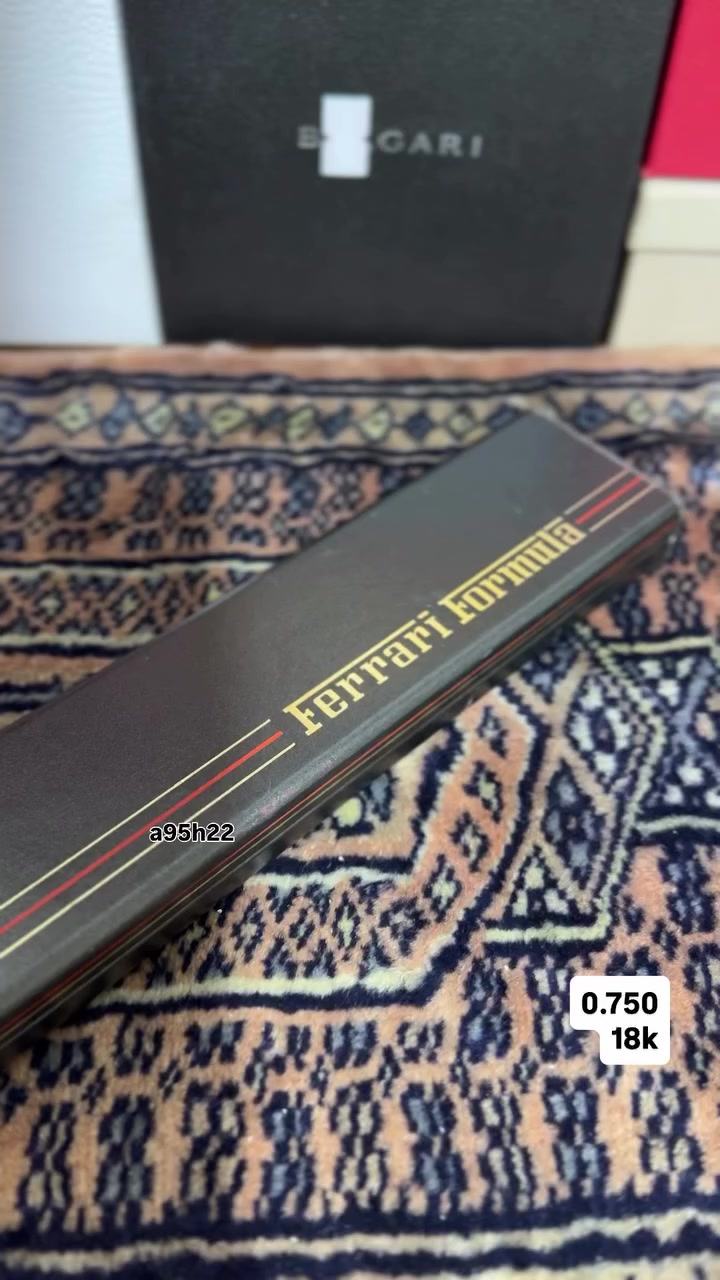 فيراري انتاج مشترك مع كارتير ذهب عيار 18 قطر 30 يوني سكس رجالي نسائي سير اصلي بكل اصلي علبة اصلية
للاستفسار دايركت او التواصل على الواتس  ***********
