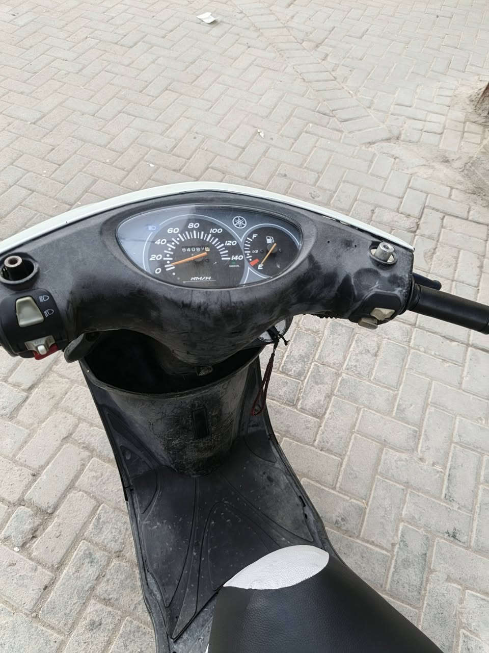 للبيع دراجة بريز كاملة بلادية السعر ٦٠٠ مكاني مدينة الصدر    
‏‪***********‬‏
