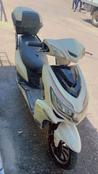دراجه شحن mtr للبيع 6 بطاريات بحاله ممتازه  لايتات زنون  ملف 2000 نظام...