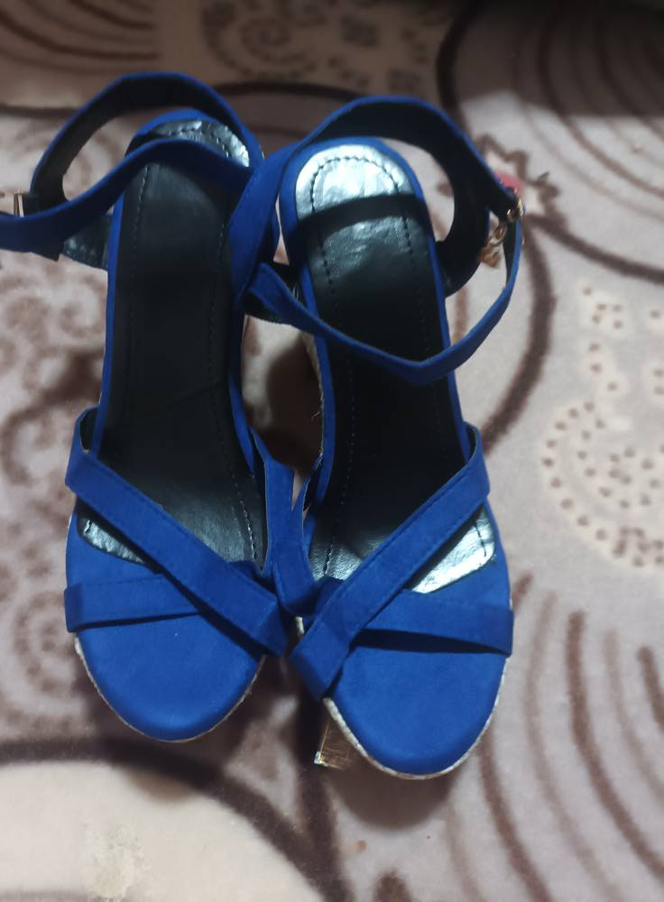 مجموعة احذيه وشحاطات باسعار مناسبه مكان حله نادر ويتوفر خدمه توصيل


**إذا كنت صاحب هذا الإعلان وتريد حذفه لأي سبب، رجاءا أرسل رسالة إلى الدعم الفني**