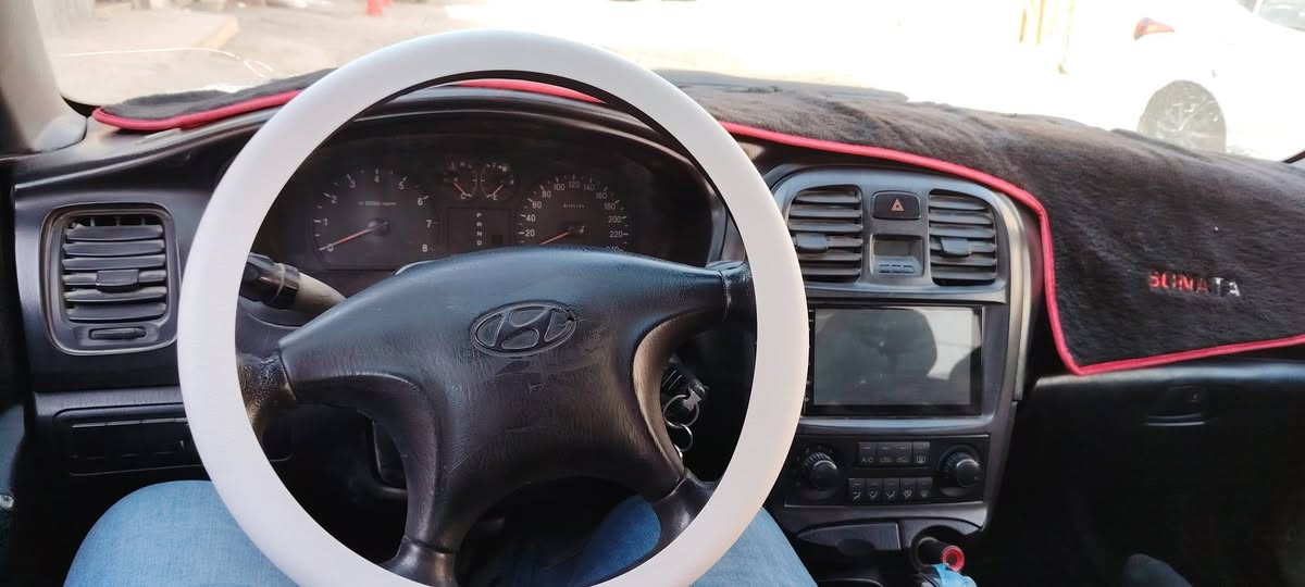 السلام عليكم للبيع سوناتا وفود 2002 خليجي مصبوغه عام حادثها جاملغ ايمن امامي محركها ٤سلندر ٠٢٠٠ تبريد تدفئ شغال كير جديد حدادية نضيفه بيها دخانه بيضه بلصالنصة المكينة والقطره مابيهن تبخير سعرها ٦١ وبي مجال *********** مكاني بابل سدة الهندية
