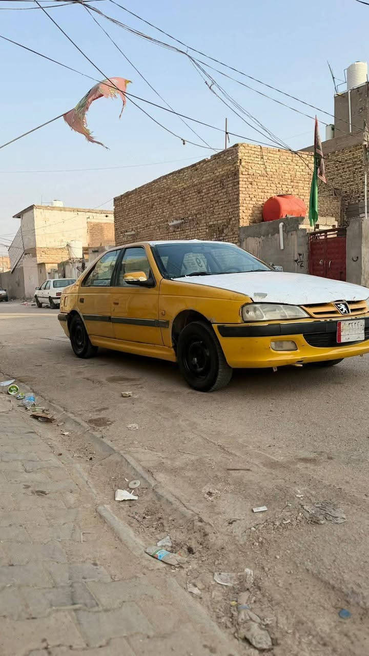 السلام عليكم سياره بيجو باص 2015 كير مكينه جدد مكفولات سعر ١٩ وبيه مجال قليل مكاني  رقم
***********
