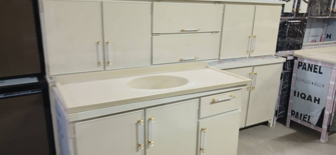 وصول وجبه كاونترات جديد قياس مترين ونص / وقياس مترين / العنوان بيجي شارع المصرف مقابل مدرسة الفضيله للبنات / للاستفسار / *********** /***********
