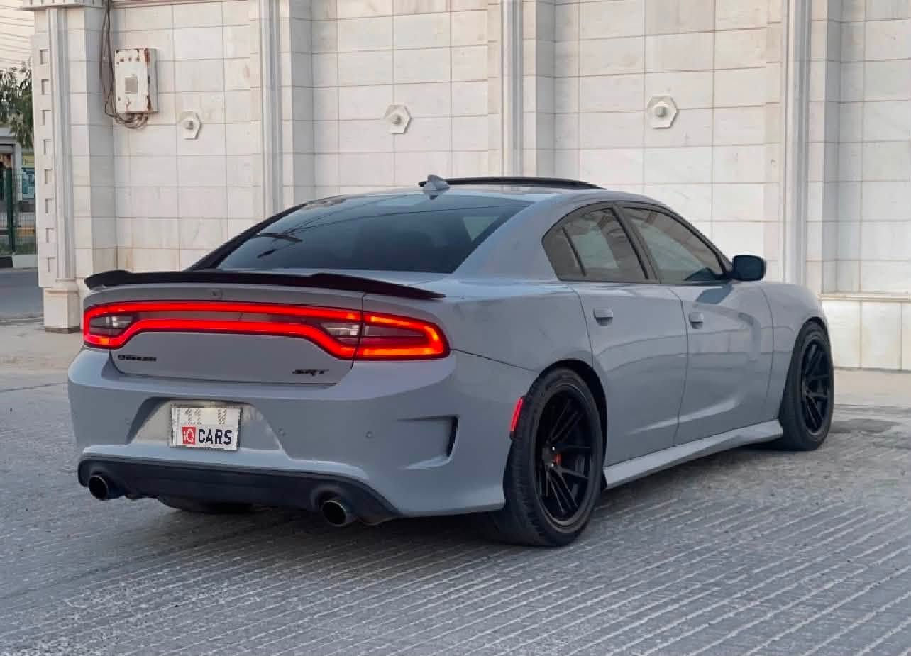دوج جارجر سكات باك . Scat Pack
Dodge Charger (Scat Pack
الموديل :2021 
المحرك : SRT . V8 . 6.4L .
العداد : (56 ).
اللون :سمنتي سموك 
المواصفات فول (1/1) 
رقم بغداد تحويل نفس اليوم 
السعر 205 بيها مجال للشراي 
(السياره حادثه جاملغ وبنيد وبيها سونار )
العنوان النجف الاشرف قريه الغدير 
للاستفسار :  ***********
