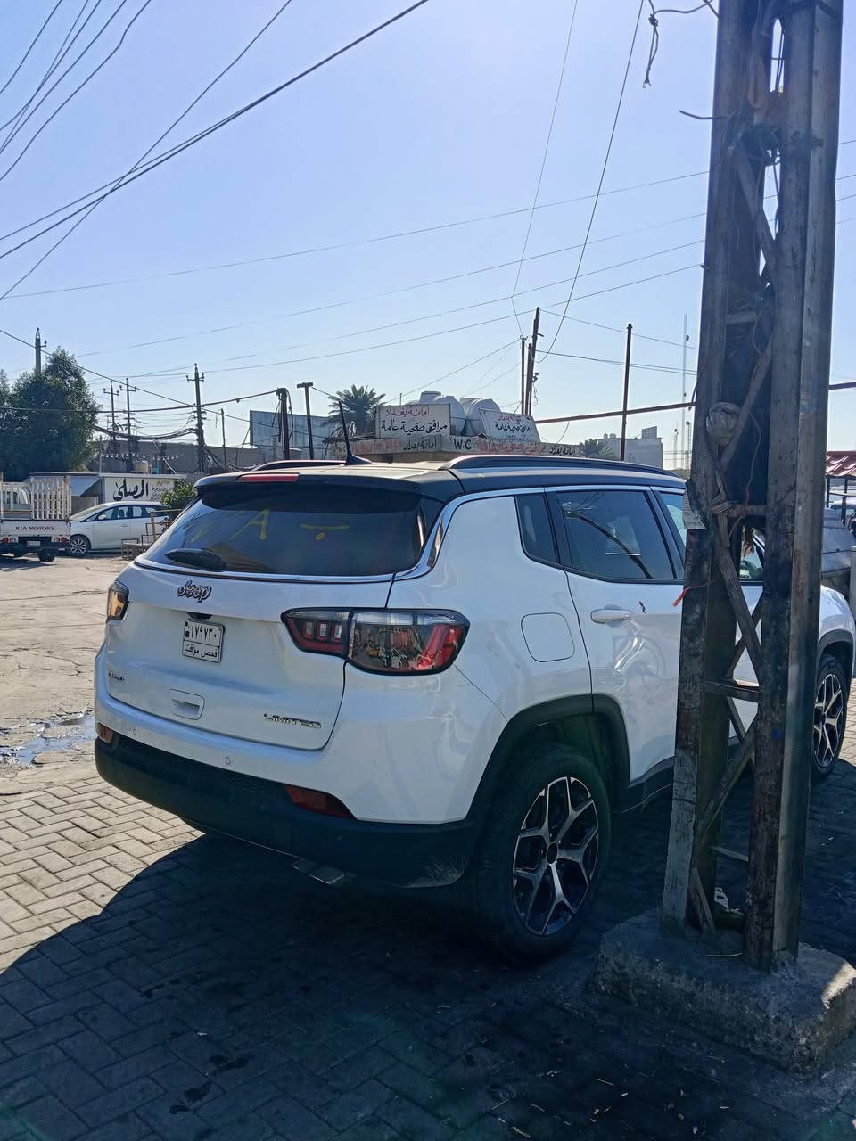 سلام عليكم
كومباس 24 
بدون رقم 
صبغ ٣ قطع 
فول مواصفات للاخير
بيع او مراوس 
***********
