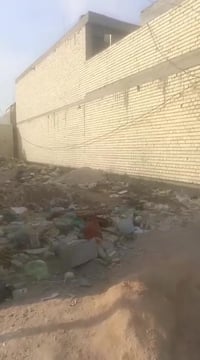 قطعه ارض للبيع خلف كليه السلام 100متر واجه 5نزال 20المكان ماء ومجاري و...