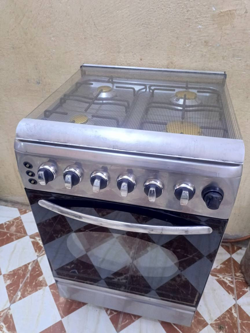 طباخ فريش مصري 4 مشاعل نضيف كلش وشغال العيون والفرن شرط الفحص سعره مناسب اني مكلف بلنشر الاتصال بلرقم واتساب موجود 
*********** عمارة, ميسان
