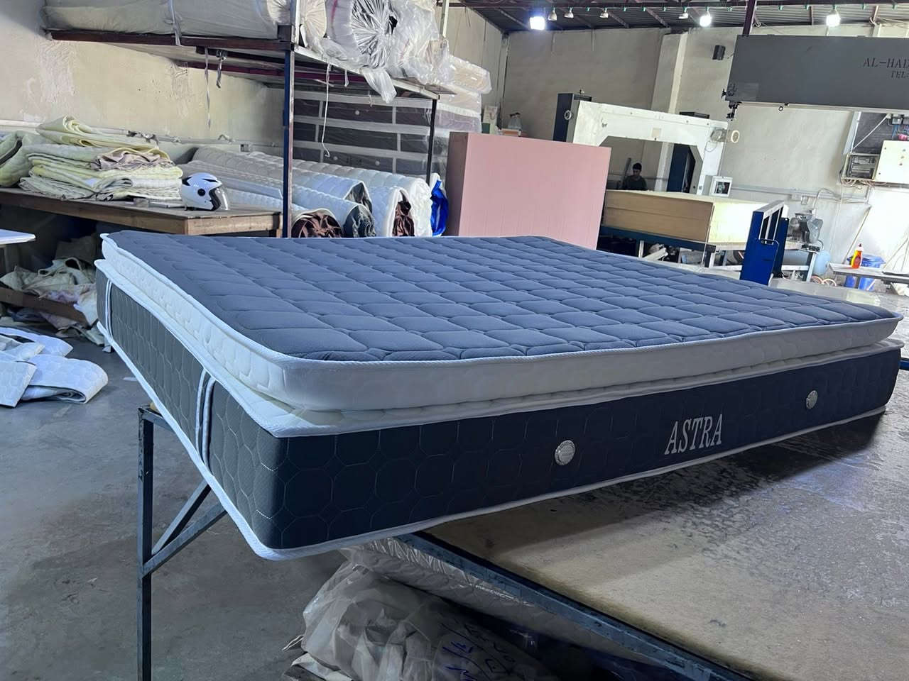 مرحبا زبائنا الكرام يقدم معمل الجود
  .. جودة ما تغدر بيك! 💪
• لكل اللي يدورون على المتانة، وفرنا لكم دواشك سفنج مضغوط درجة أولى.ASTRAطبقه مفصوله
• السفنج ميهبط (مميزاول+طبقه دلوب) وضمانه 5سنوات 
• متوفرة بمختلف الكثافات والأحجام لتناسب ومتوفر كافه لألوان
• جودة تبيض الوجه وضمان حقيقي.
📩 الكمية محدودة، احجز دوشكك الآن عبر مراسله الصفحه
وبسعر (165)والتوصيل علينه🚚


**إذا كنت صاحب هذا الإعلان وتريد حذفه لأي سبب، رجاءا أرسل رسالة إلى الدعم الفني**