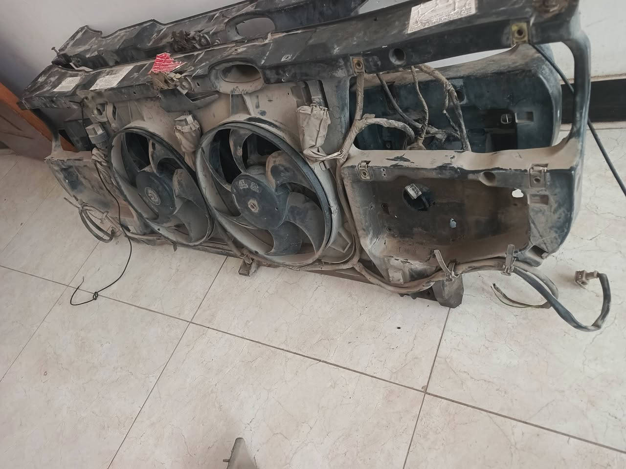 السلام عليكم اخوان غراض بيجو وسمند للبيع كير ومحرك جدد نعومه فول وشرط علفحص هاوزن كشنات كفرات اي شي تحتاج سياره كامله تحويره كامله 14 هم موجوده اخوان اليحتاج شي الرقم بي وات ساب لحد يدخل خاص*********** مكان بغداد الشعب ماعندي توصيل
