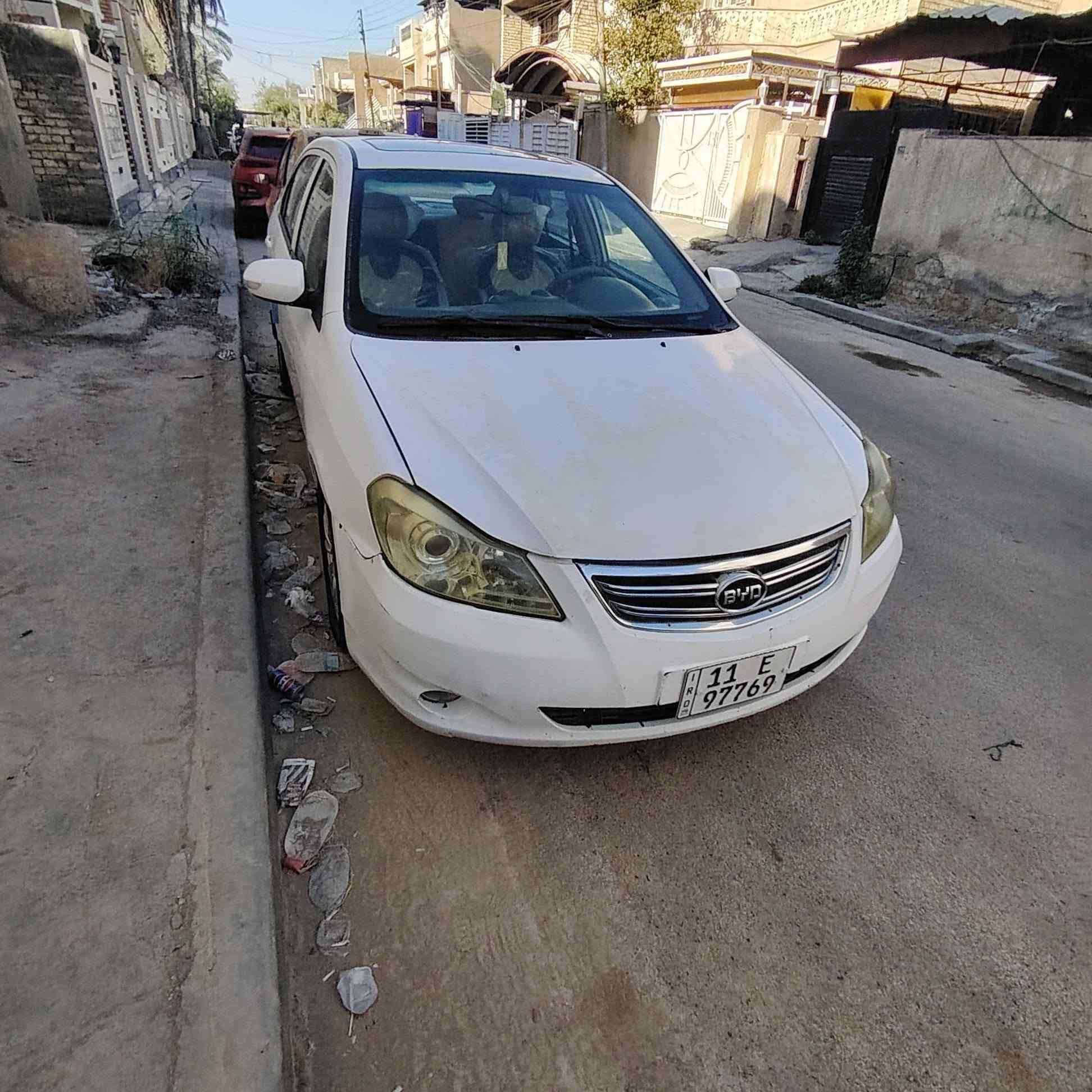 سلام عليكم جي ٣ سياره بدون ضربه وصبغ فقط الهالات شويه بيهن و طخه ب قبق جنطه مديل ٢٠١٣ كير مكينه تبريد نضيفات بسمي مكاني حي العلام رايده ب ٤٨ نهايته بدون احراج  رقمي ***********

