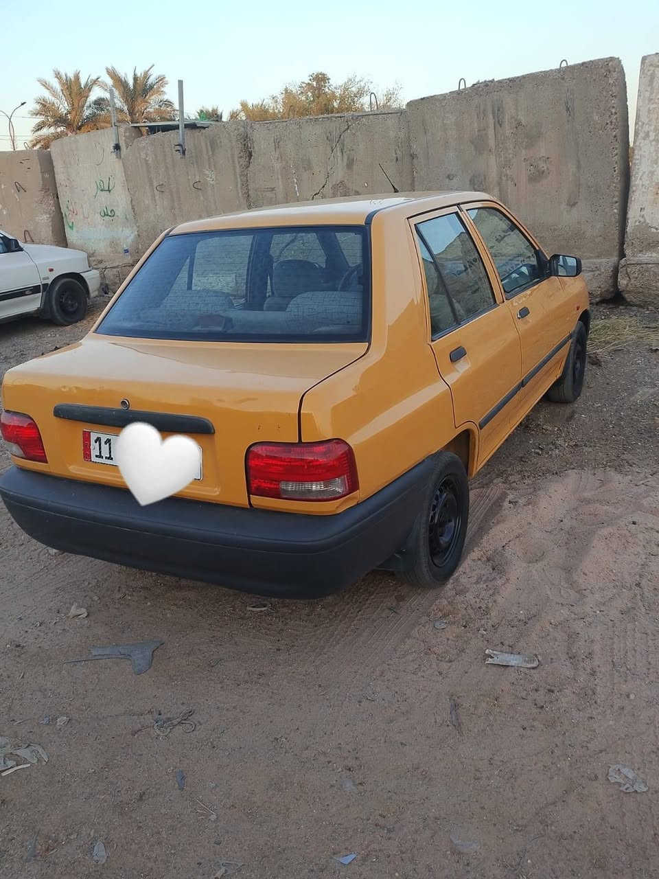 سلام عليكم سايبا البيع موديل 15 سياره بلاديه ميكنه وكير انضاف تخم تاير كهرباياتها شغاله شواصي انضاف صدر حداديه نضيف رقم نكليزي  هيئه وغرامات مصفره سنويه 2030 سياره نضيفه لا ضربه ولا تبديل السعر 34وبيها مجال قليل حك الجيه مكاني بغداد المدائن رقم الهاتف ***********حسين اللامي
