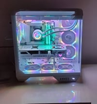 Ryzen 7 9800X3D • RTX 5070 Ti • ماوس وكيبورد