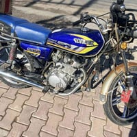 سيفان موديل ٢٣ • نظافة ٩٠٪ • باتري هابط