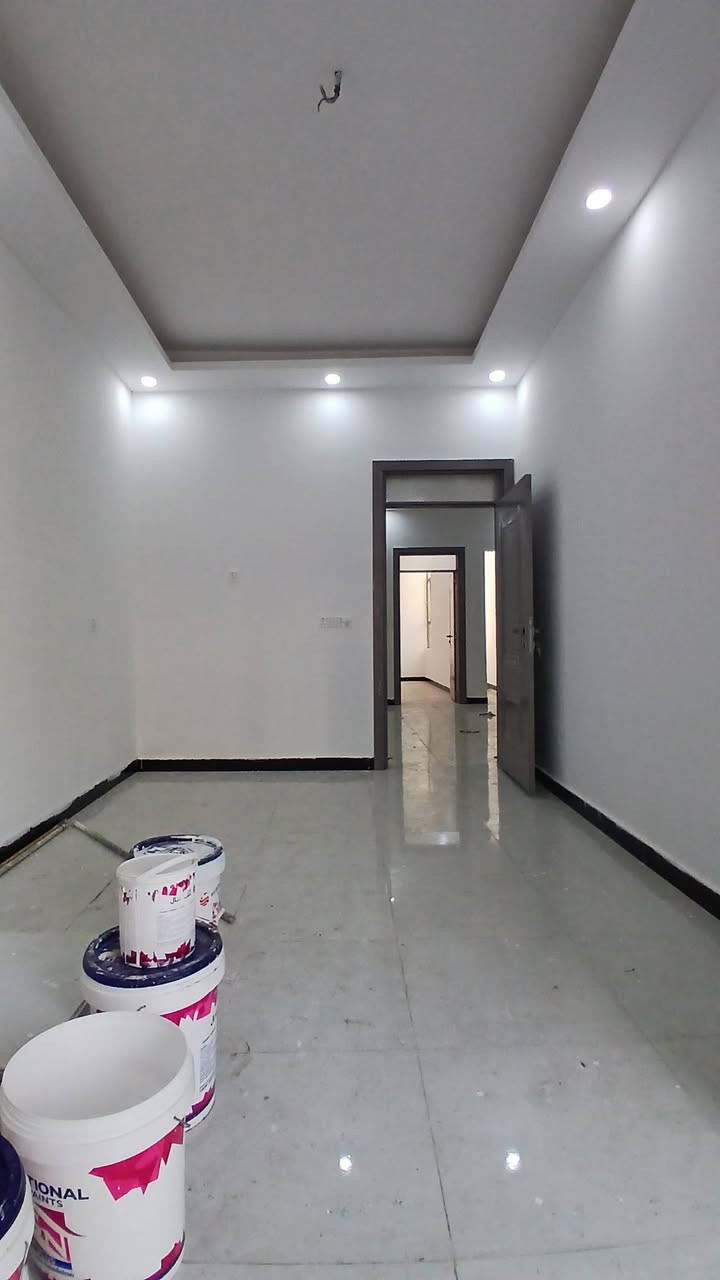 على بركه الله دار للبيع دوانم المعمل مساحه ١٢٥متر طابقين زيرو يتكون ٣غرف نوم بالتحويل شارع تبليط شغل كلش حلو 
للاستفسار اكثر اتصل على *********** او مراجعة مكتب زمزم
