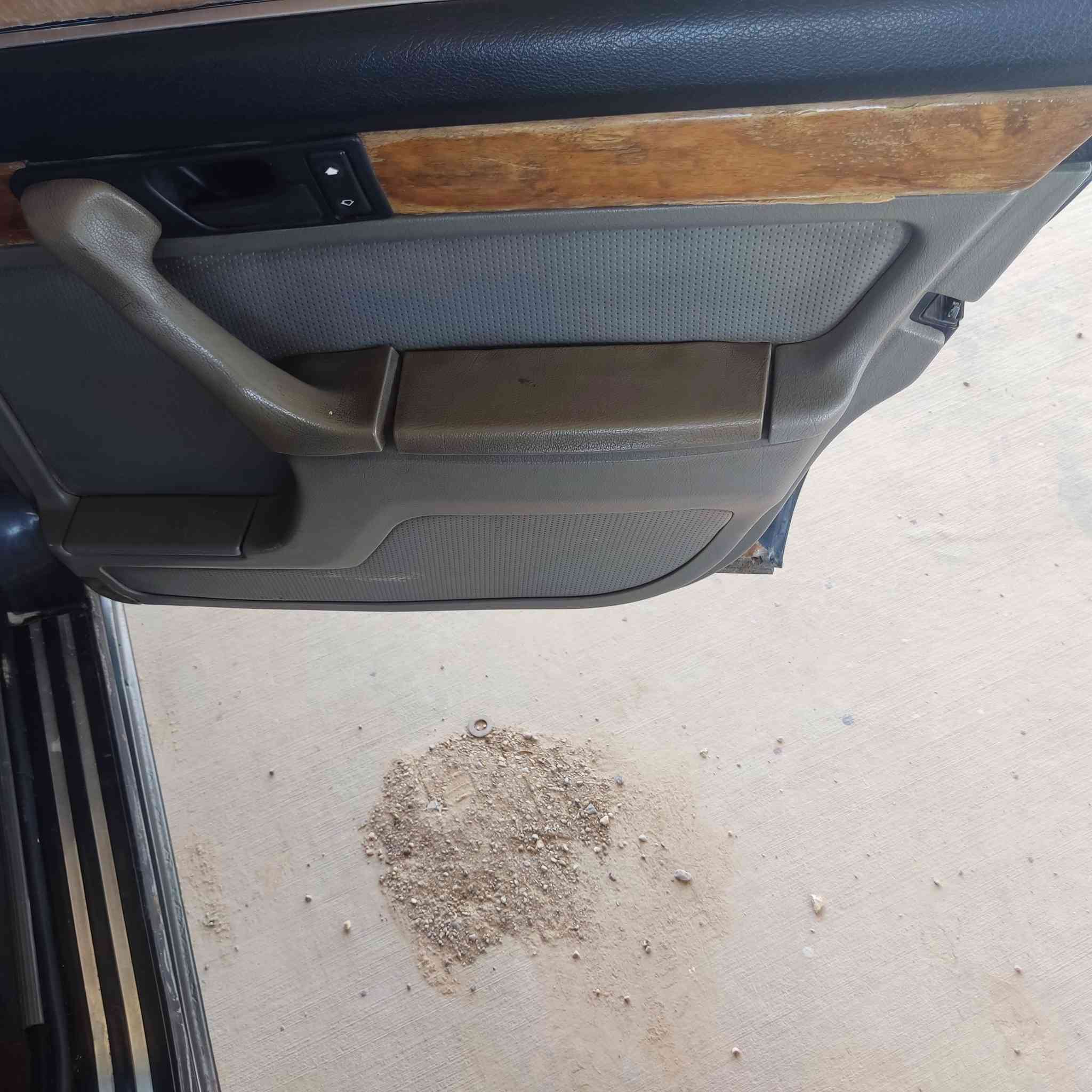 بي ام مديل 90 اصل وفصل  حجم 730 أصل ابليته   تخم تاير جديد صدر جديد ويل خليه محرك كير جديد تبريد قطعتين ثلج سياره ابلاديه غرفتها جديده للمراوس بحجم 740 فقط رقم بغداد نكليزي هزه جديده سنويه جديده بسمي السعر 55 قفل


**إذا كنت صاحب هذا الإعلان وتريد حذفه لأي سبب، رجاءا أرسل رسالة إلى الدعم الفني**