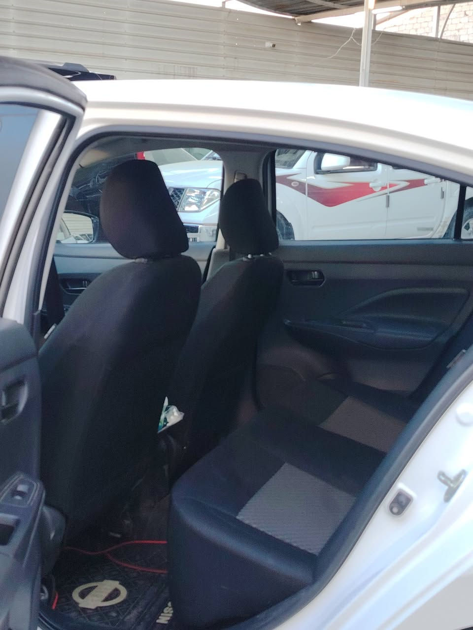 ⚜️سلام علیکم فيرسا 2024⚜️
🔵وارد امريكي بيها جاملغ وبنيد مثل ما موضح بل صور**

🟠المحرك: 1.6 لتر، 4 سلندر بنزين (DOHC)**

🔴الدفع: أمامي (FWD)**

🟡كير أوتوماتيكي (CVT)**

⚫حساسات خلفيه**

🟤رادار امامي**

🟣تحكم ستيرن**

🟥للتواصل الاتصال على الرقم**
***********
