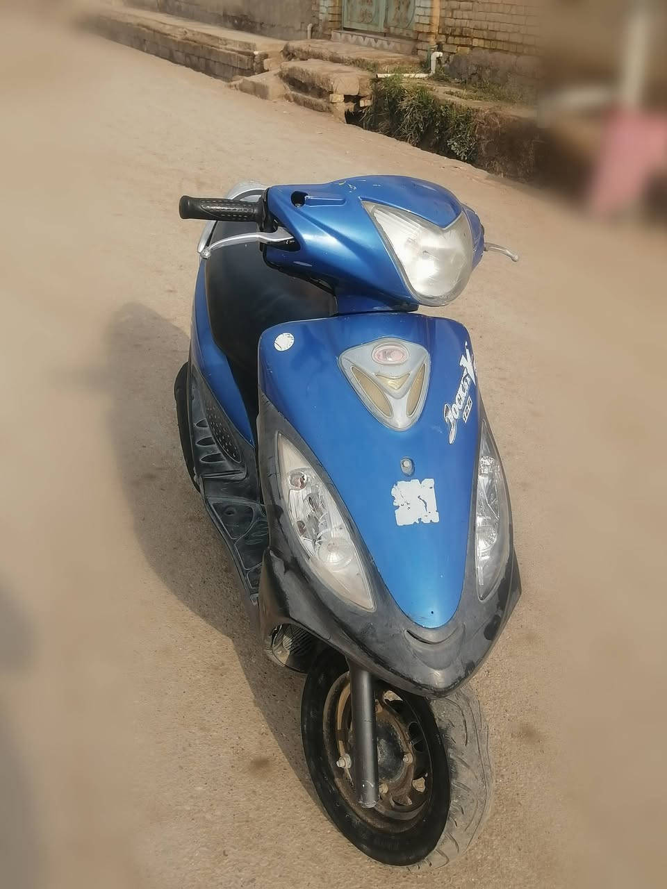 دراجه كامكو V2 كلشي بيه بلادي ما مفتوحه نضيفة السعر 750
***********
