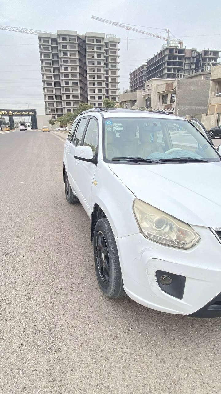 سلام عليكم 
تيكو للبيع موديل 2015محرك 2000 كير ميكانيكي المرغوب. مواصفاتهه فتحت سقف تحكمات ستيرن تحكمات مري شاشه اندرويد تبريد ثلج صدر جديد تايرات جدد ماشيه 96 الف سونار مرفق مع المنشور. السعر 70 وبيها مجال حك الجيه العنوان بغداد حي الجهاد مامتواجد ع النت  
ملاحضة (بية عتة خفيفة بنمرة ثانية فقط والباقي كلشي مكفول )
الرقم اتصال واتساب فقط/***********
