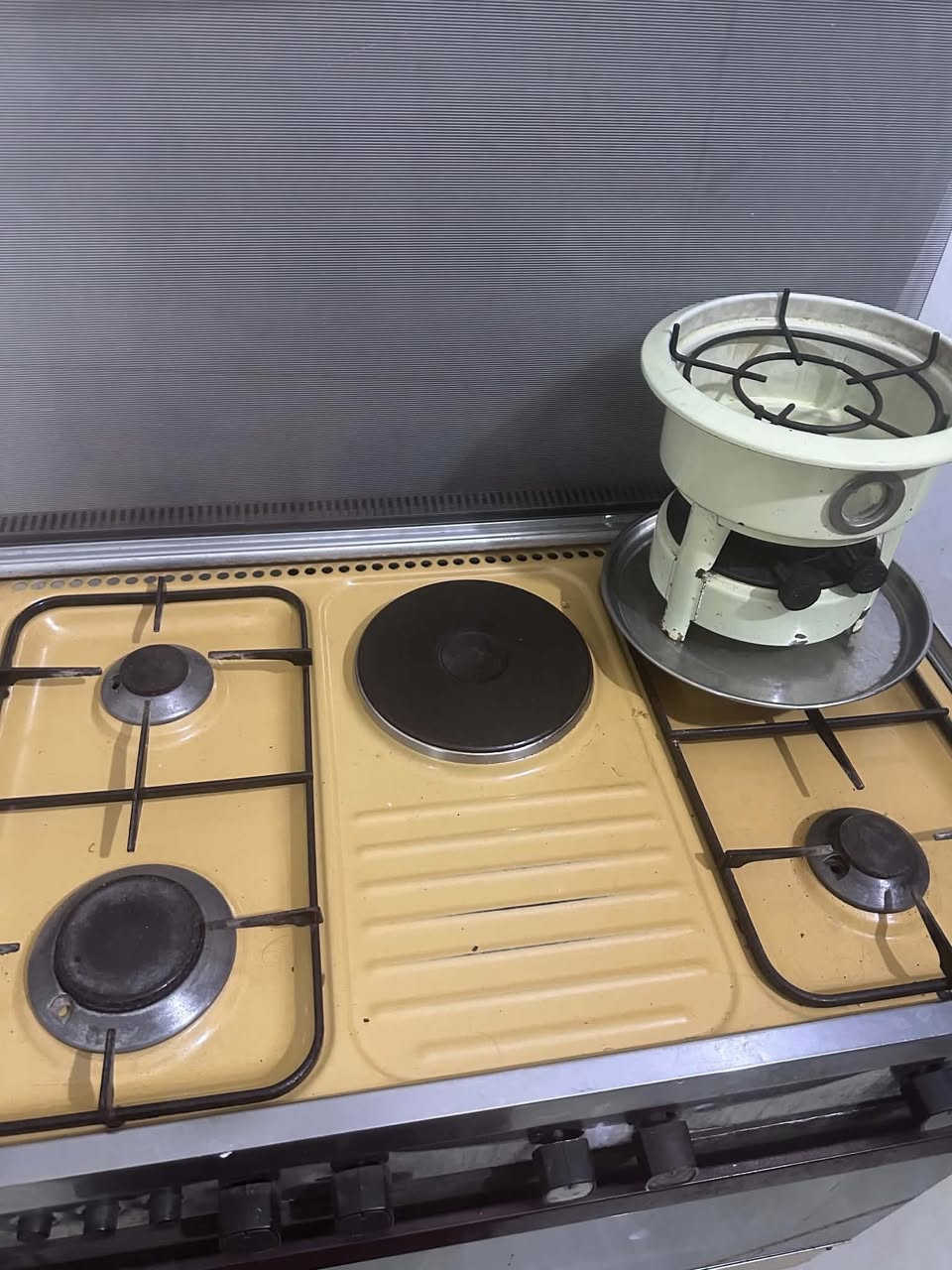 طباخ للبيع ٥ عيون وسط ليزريه كلش نضيف مكان نجف 
سعر ١٥٠ وبي مجال


**إذا كنت صاحب هذا الإعلان وتريد حذفه لأي سبب، رجاءا أرسل رسالة إلى الدعم الفني**