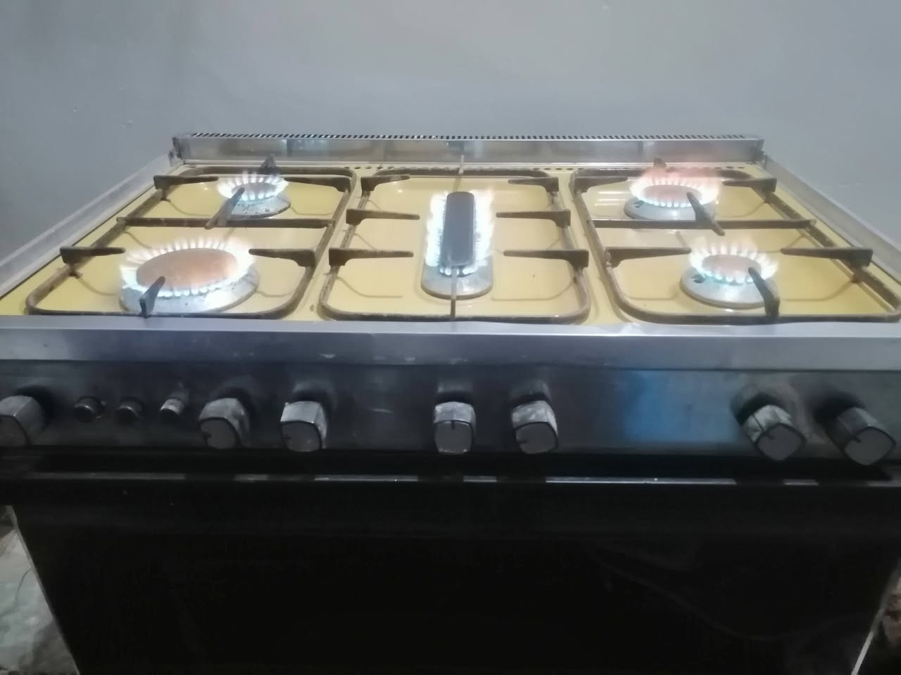 عشتار نظيف شرط الشغل الفحص سعر ١١٠ بمجال رقم ***********
