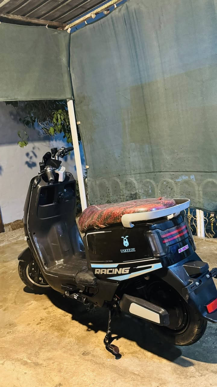 ماطور شحن للبيع
اوباما ٦ بطاريات
ملف 2000
سرعه حقيقي ٧٠
بطاريات عالنص 
السعر ٤٥٠ وبي مجال قليل
***********
