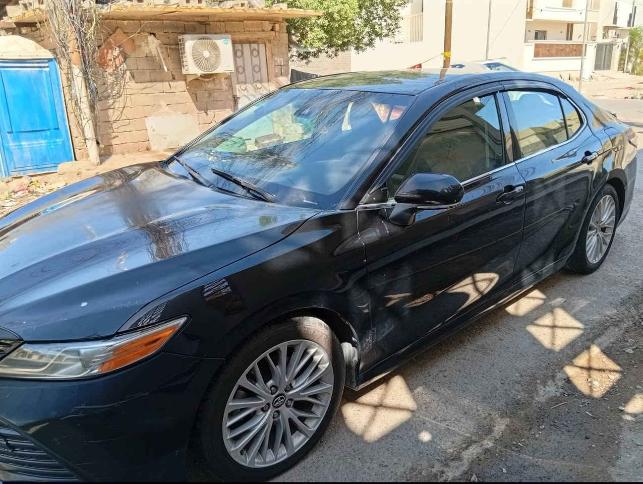 🚨 بيع سريع – كامري 2018 أمريكي XLE أعلى فئة 🚨
ويل كروم أصلي – سيارة فخمة للسفر

🔹 اللون: أسود
🔹 المحرك: 2500 سي سي
🔹 فول مواصفات عدا الفتحة

✨ المميزات:

رادارات وكاميرا خلفية

تشغيل بصمة ودخول ذكي

تحكم بالمقود وكشنات

شاشة وسطية

تايرات جديدة

كروم أصلي

وضع شركة وما تحتاج شي

📌 الملاحظات بأمانة:

حادث سابق (أمريكا)

باب الصندوق مبدل + جاملغ خلفي 

باب البنيد شبر تصليح داخل العراق

📄 بغداد الجديد – السيارة باسمي
🔁 التحويل ثاني يوم

💰 السعر: 16,500$ بيع سريع وقابل للتفاوض

📍 الأنبار / الفلوجة
📞 ***********

🚘 جاهزة للفحص على أي مكان
