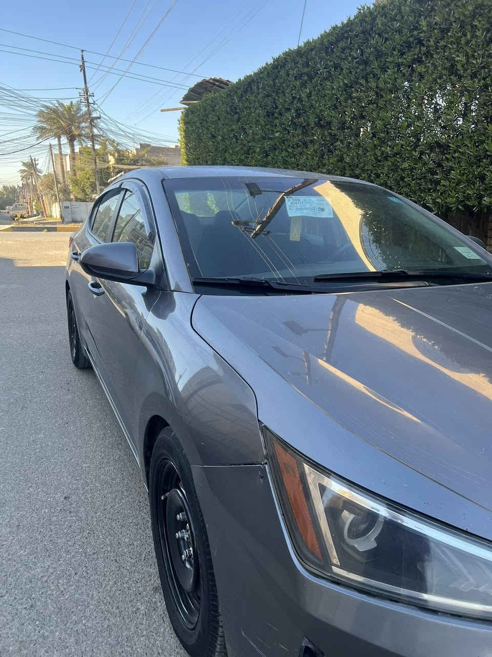 السلام عليكم
النترا موديل 19 امريكي 
رقم بغداد بسمي 
صور حادث وسونار مرفق بلمنشور مكينه 2000 دوش
كير اي تي 
ماشيه 105 
مكان السياره بغداد البلديات 
السعر 118
***********
