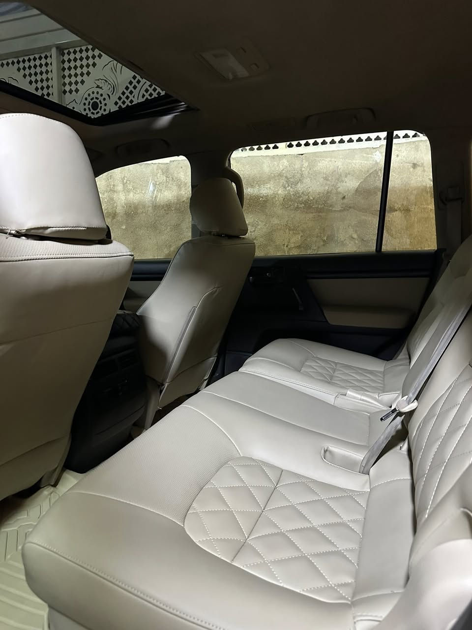 الجديده للبيع لاندكروز مديل 2011 سياره مكفوله كفاله عامه فقط دعاميات صبغ  مكينه 6مكينه كير برغي ممفتوح بيهن ومكفولات من كلشي وسياره هم برغي ممفتوح بيها عله ادينه جديده بمعنئ الكلمه حته القماره بدون رصعات ولا شريط طابع سياره غرفتها جديده جدآ تخم تاير جديد صدر خير من الله تبريد ثلج سياره كامله مكمله و ب اسمي تحويل ثاني يوم سعر خاص او اتصل ع رقم 

***********👉اتصال 
***********👉واتساب 
والرد سريع 
مكان السياره بغداد
