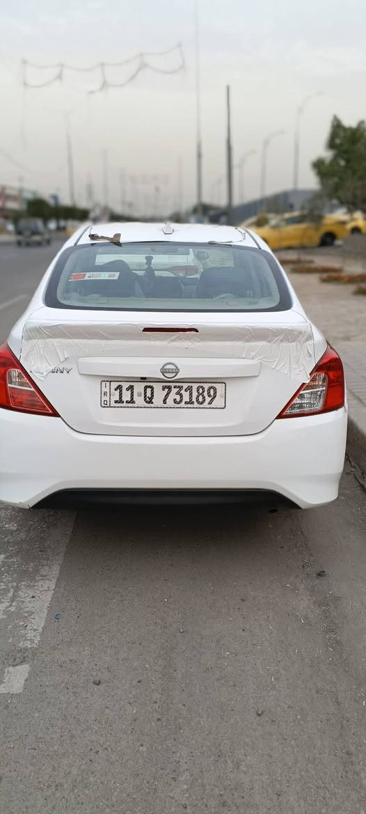 سلام عليكم نيسان هندي ام ضمان ماشيه44 موديل 24 بيها نص جاملق بارد والباقي مكفول كفاله عامه سعر 128 سياره بسمي 
لاتصال ***********
***********
