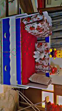 جربايه اطفال جديده ما مستعمله هواااي    وبيها مالتها الباب موجوده  نظي...