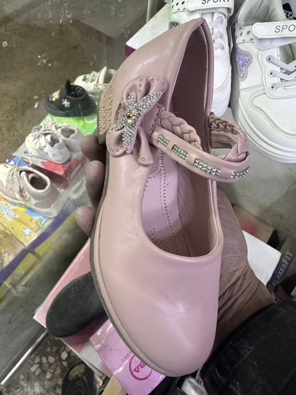 صنادل ولادي بناتي ونسائي القطعه ب3 الاف قطع اخيره يتوفر توصيل لكل الحله حجز خاص


**إذا كنت صاحب هذا الإعلان وتريد حذفه لأي سبب، رجاءا أرسل رسالة إلى الدعم الفني**