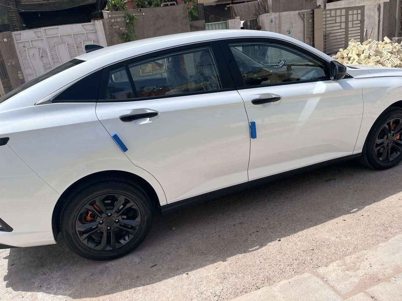 السلام عليكم احبتي
دونغ فينغ شاين 2025🚗

صيني للبيع🇨🇳

مواصفات 🔴

كشنات جلد 3الوان اسود ابيضّ برتقالي 

تحكم ستيرن جهتين 🚗

السيارة جديدة كلش 🚗

كير اوتماتيك 🔴

تايرات الوكالة 🔴

السيارة بحالت الزيرو بنيد مامفتوح 

سبير والعدة مامفتوحات من الشركة 🔴

اشاير بل مري 🔴

اضائة زنون 🔴

عدد البصمات 2️⃣ 

بصمة باب السائق 🔴

ماشية23الفkm

AUTO HOID🔴

شركة ليث العبيدي 

الرقم ***********

***********

مكاني بغداد العبيدي 📍
السعر (107)وبيها مجال 

ملاحضة :بيها بارد الباب السائق و الخلفي و شبر بل جاملغ الخلفي
