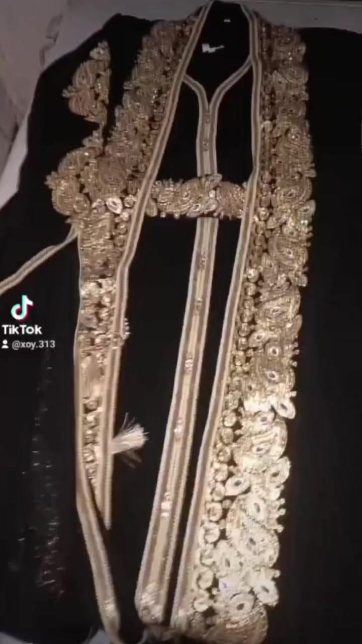 بشت وبينصل اسود سعر 45وبيه مجال
البنفسجي 15وبيه مجال 
الثالث35وبيه مجال 
كلهن لبس ساعتين وثلاثه 
يتوفر خدمه توصيل


**إذا كنت صاحب هذا الإعلان وتريد حذفه لأي سبب، رجاءا أرسل رسالة إلى الدعم الفني**