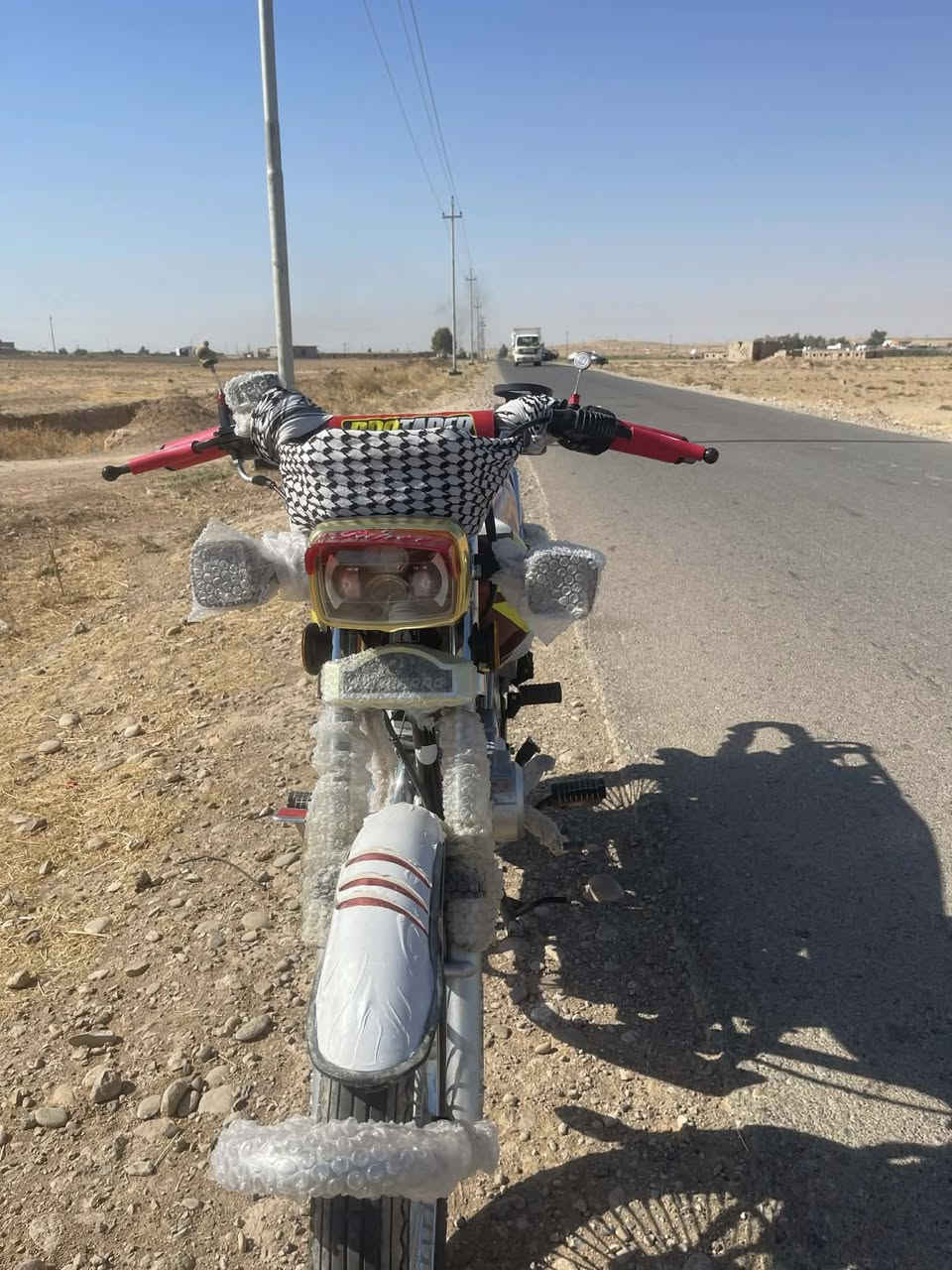 السلام عليكم مكلف بنشر دراجه البيع 2024 نوعيه سونك كل عيب مابيها ولا نقص مكفوله أوراق بيها الاستفسار ع رقم ***********ارجع وأكول مكلف بنشر خاص ما متواجد ألن مو صاحبها اني اتريد تتواصل تواصل ع رقم سعر 700بيها مجال مكان ديالى قره تبه
