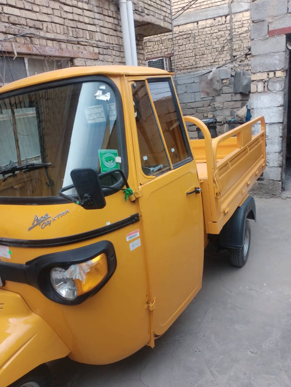 السلام عليكم تكتك بياجو بدي موديل 21بعده شركه اول تبديله دهن سنويه كامله بره العيد يجي الوكيل يبصم وتطلع لوحاته مراوس فقط بتكتك للستفسار ***********
