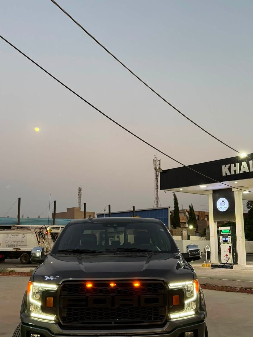 F150
2020
Platinum 
Ful Ful Kwshn Masaj 
200$
***********
