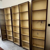 رفوف مستعمل نضيفه أربع قطع وزاويه  ٠٧٨٩١١٧٣٩٣٨