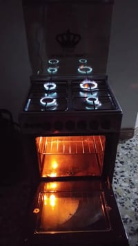 طباخ شغال • مبين بالتصوير • موجود توصيل