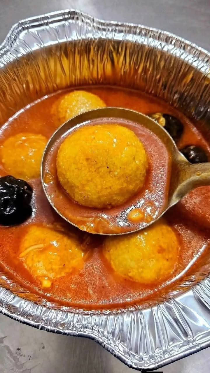 ع بركة الزهراء نستقبل طلباتكم لوجبة العشاء جدر كبة برغل مطبوخه وجاهزه شغل بيت ونظيف الله شاهد بحتوي ع 12قطعة كبه حجم عائلي السعر 6 التوصيل داخل الشطره الف دينار فقط الحجز مراسلة الحساب او التواصل ع واتساب ***********لرد السريع راسلونه واتساب
