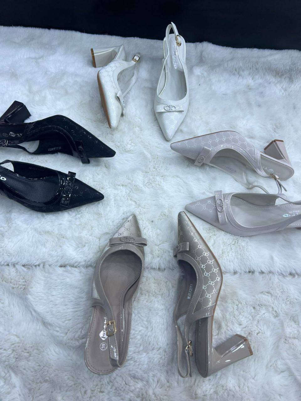 ‏
‏قياسات 37 38 39 40 41 
‏سعر القطعة 20 وبي مجال


**إذا كنت صاحب هذا الإعلان وتريد حذفه لأي سبب، رجاءا أرسل رسالة إلى الدعم الفني**