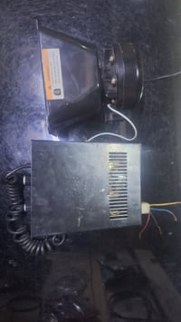 صافره للبيع اصليه السعر ٧٥ الف هاتف ٠٧٧٠٨٨٩٤١٥٤