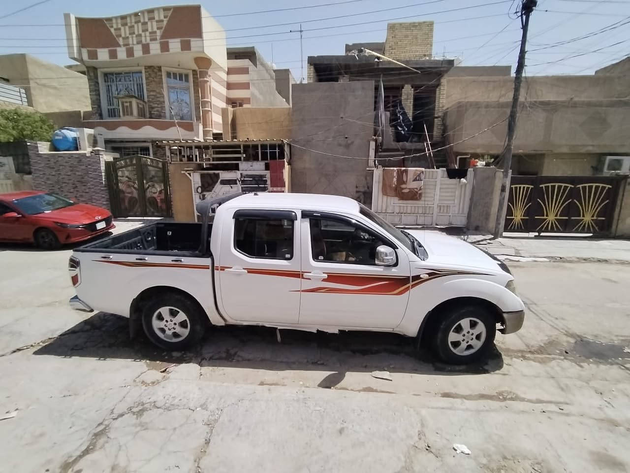 السلام عليكم
نيسان نيفاره 2012 

كير مكينه مكفولات 

تبريد ثلج 

تخم تاير جديد 

باتري جديد 

حداديه ثمانين بالميه 

الحادث مرفق بالمنشور السونار. 

السعر 80 وبيها مجال قليل 

الرقم ***********

الرقم ***********
