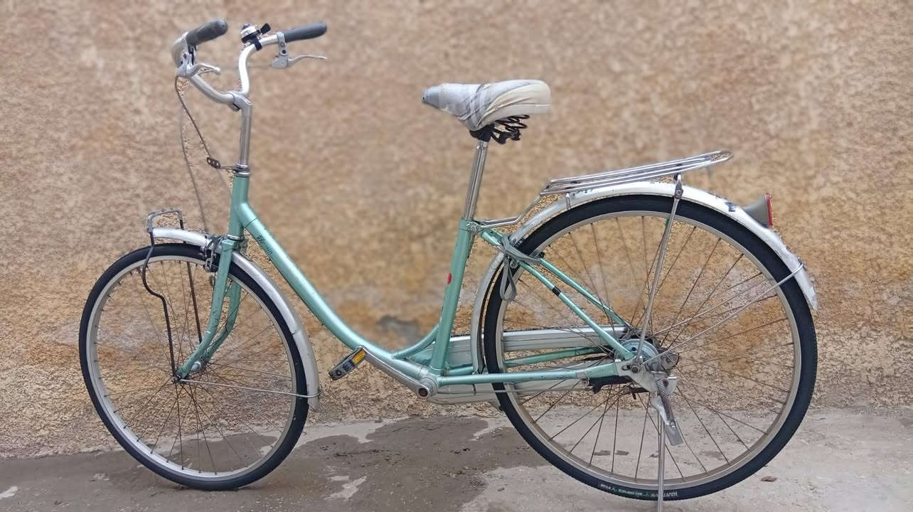 حجم ٢٦ ياباني نضيف جدا مكان حله عوفي سعره مناسب 50 ألف ***********
